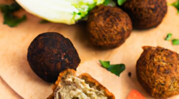 Falafel s čerstvou bylinkovou omáčkou