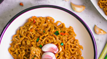 Indonéské nudlové jídlo „Mie Goreng