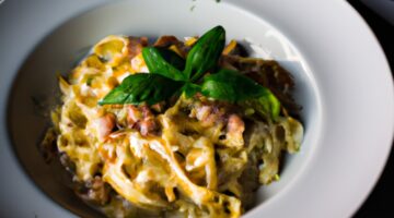 Linguine carbonara s pancettou.