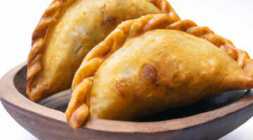 Kuřecí empanadas s avokádem.