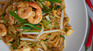 Pad Thai s krevetami a arašídy