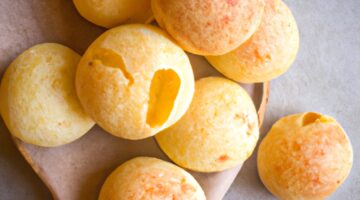 Pao de queijo – brazilský sýrový chléb