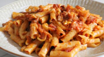 Penne arrabbiata s pancettou