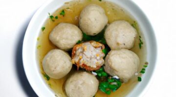 Bakso – indonéské polévka s masovými kuličkami