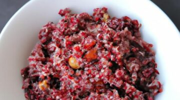 Quinoa s červenou řepou a fazolemi