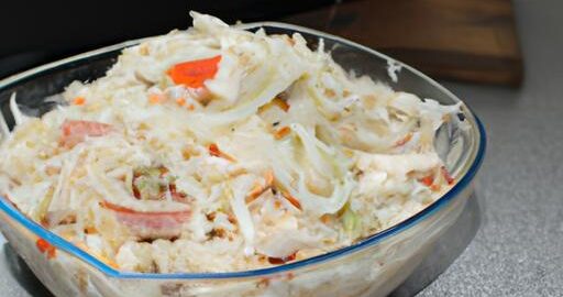 Coleslaw salát s křehkým kuřecím