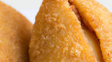 Coxinha s kuřecím masem