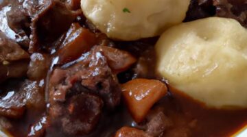 Hovězí Bourguignon ragú s knedlíkem