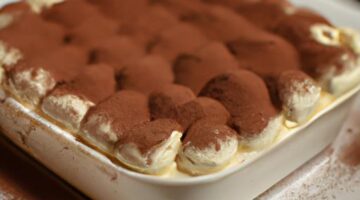 Italský tiramisu s mascarpone a ladyfingers